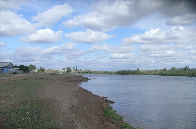 берег реки Еруслан