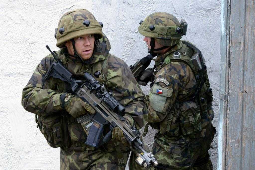 Чешские солдаты.