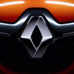 Европейский бестселлер Renault сменил поколение: новая платформа и необычный декор внутри