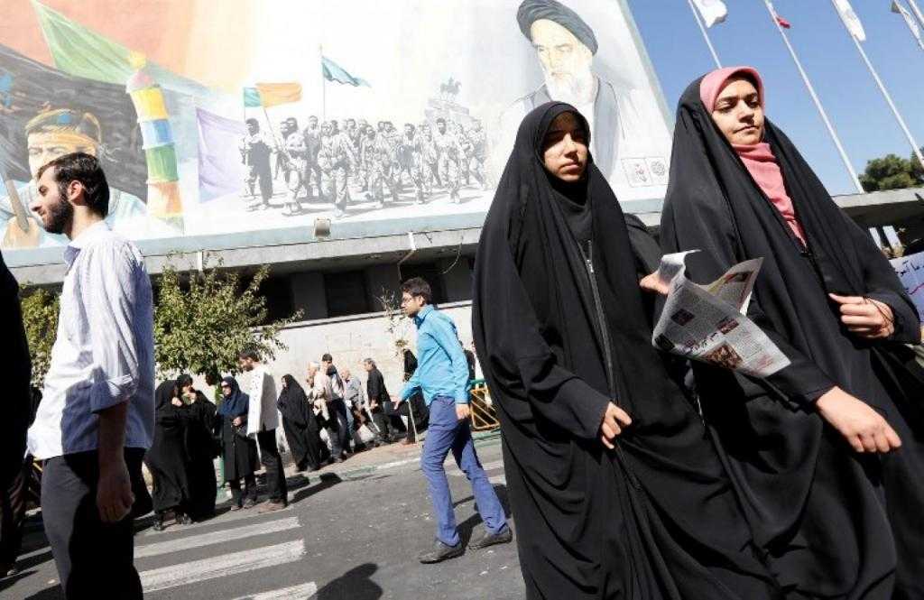 Иранские женщины в хиджабе