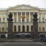 В лектории Русского музея рассказывают об истории живописи, музыки и музейного дела