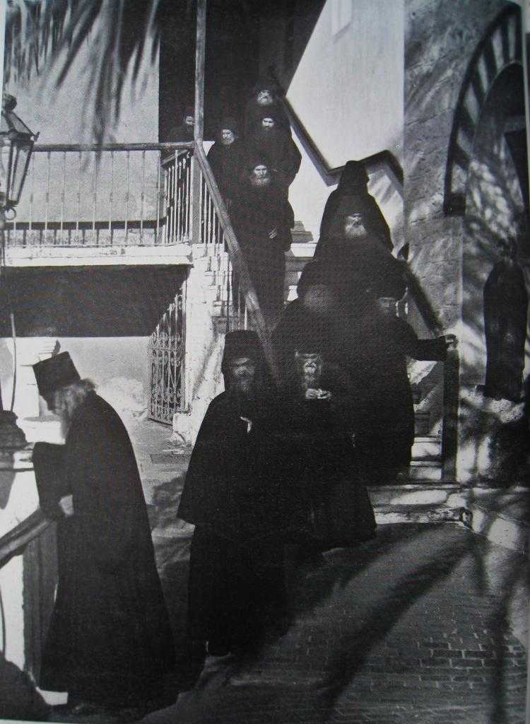 Русские монахи