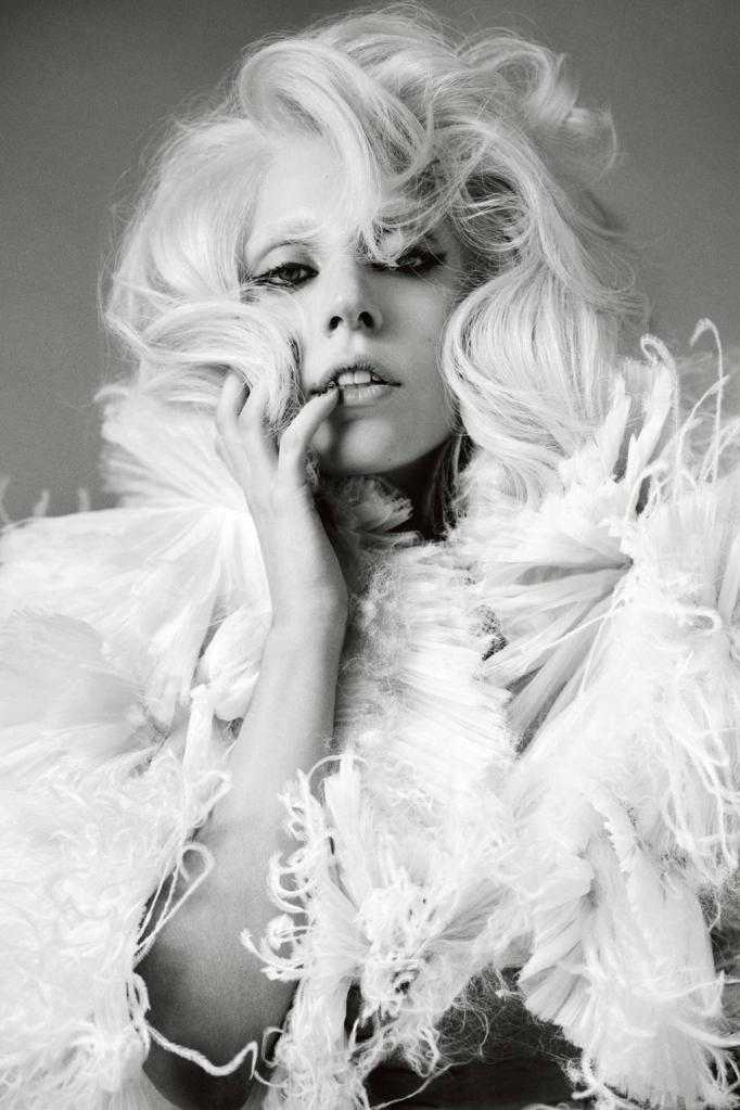 очаровательная Леди Гага