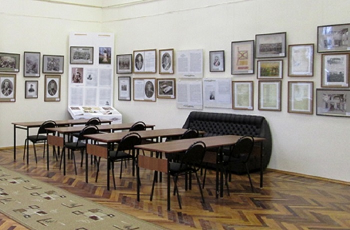 Выставочный зал в библиотеке